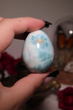 Load image into Gallery viewer, Larimar Egg