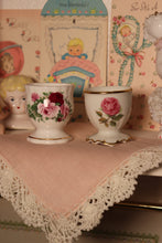 Load image into Gallery viewer, Vintage Rose Sphere Displays