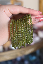 Load image into Gallery viewer, (1) Peridot Bracelet