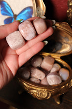 Load image into Gallery viewer, (1) Pink Amethyst Tumble