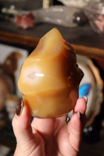 Load image into Gallery viewer, Butterscotch Carnelian Flame