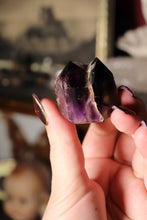 Load image into Gallery viewer, Grape Jelly Twin Amethyst Tower