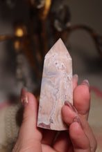 Load image into Gallery viewer, Flower Agate Tower