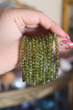 Load image into Gallery viewer, (1) Peridot Bracelet