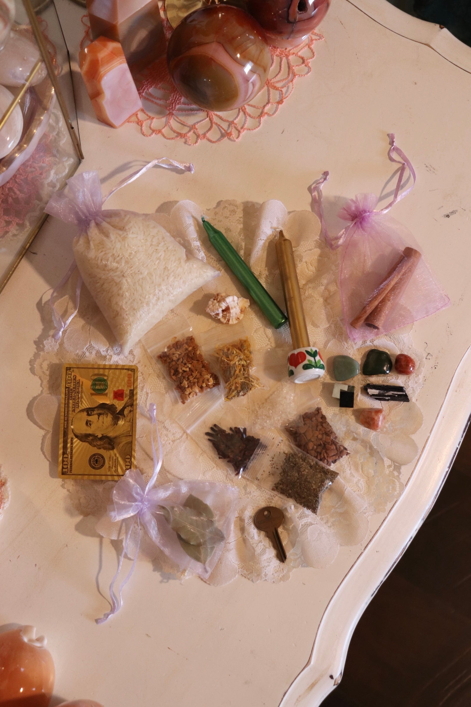 Of Quartz It's Vintage! – Mantra Minerals