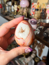 Load image into Gallery viewer, Peach Yogurt Carnelian x Quartz Egg