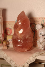 Load image into Gallery viewer, Saturated Peachy-Pink Star Rose Quartz Flame