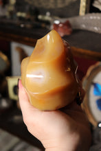 Load image into Gallery viewer, Butterscotch Carnelian Flame