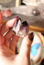 Load image into Gallery viewer, Grape Jelly Twin Amethyst Tower