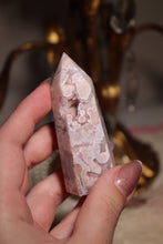 Load image into Gallery viewer, Flower Agate Tower