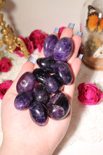 Load image into Gallery viewer, (1) Juicy Dream Amethyst Tumble