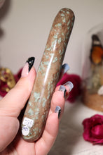 Load image into Gallery viewer, “Mint Chip” Nundoorite Wand