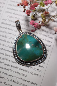 High Quality Gem Silica Pendant with White Topaz Halo