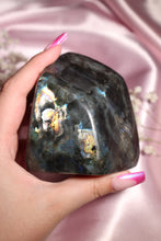 Load image into Gallery viewer, Multicolor Labradorite Freeform