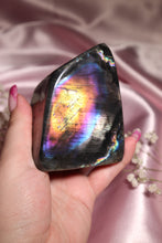 Load image into Gallery viewer, Multicolor Labradorite Freeform