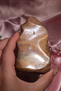 Flashy Peach Moonstone Flame