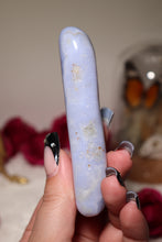 Load image into Gallery viewer, Blue Lace Agate Wand