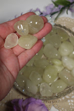 Load image into Gallery viewer, (1) Sulfur Quartz Tumble