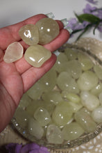 Load image into Gallery viewer, (1) Sulfur Quartz Tumble