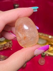 (1) Hematoid Quartz Palmstone