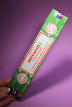 Load image into Gallery viewer, SATYA Patchouli Incense Sticks (15g Pack)