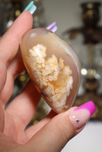 Load image into Gallery viewer, “Cream Puff” Flower Agate Heart