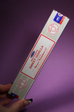 Load image into Gallery viewer, SATYA Sweet Vanilla Incense Sticks (15g Pack)