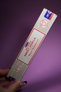 SATYA Sweet Vanilla Incense Sticks (15g Pack)