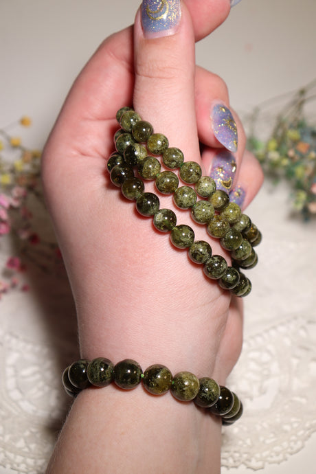 (1) Green Garnet Bracelet