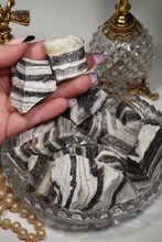 Load image into Gallery viewer, (1) Raw Zebra Calcite