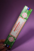 Load image into Gallery viewer, SATYA Patchouli Incense Sticks (15g Pack)