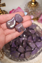 Load image into Gallery viewer, (1) Lavender Jade Tumble