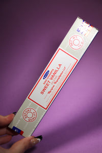 SATYA Sweet Vanilla Incense Sticks (15g Pack)