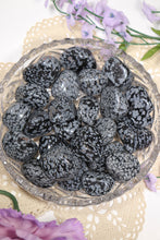 Load image into Gallery viewer, (1) Snowflake Obsidian Tumble