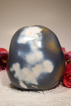 Load image into Gallery viewer, Creamy Orca Agate Chunky Freeform