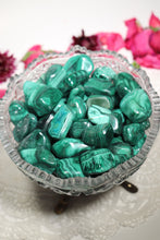 Load image into Gallery viewer, (1) Malachite Tumble